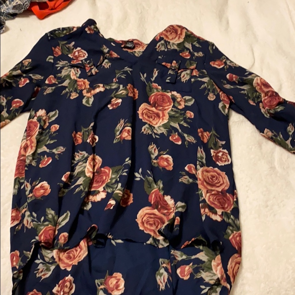 Cute blouse